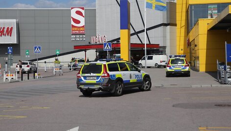 &Scaron;vedijoje &bdquo;Ikea&ldquo; parduotuvėje nudurti du žmonės