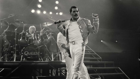 Freddie Mercury (1986 m.)