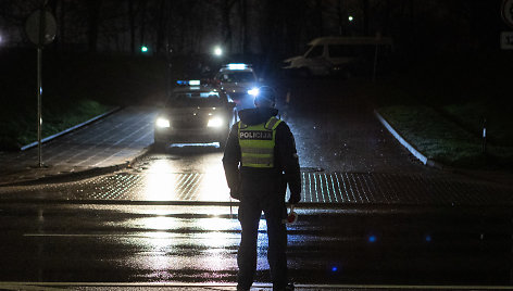 Naktinis kelių policijos reidas