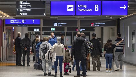 Frankfurto oro uostas / Zhang Fan / ZUMAPRESS.com