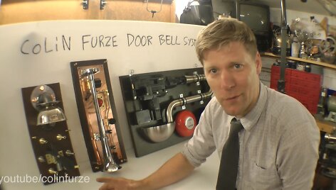 Profesorius  Colinas Furze