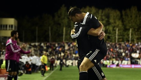 Jameas Rodriguezas ir Cristiano Ronaldo