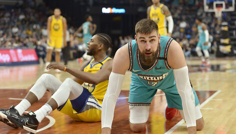 Jonas Valančiūnas mače su &bdquo;Warriors&ldquo; pelnė 31 ta&scaron;ką ir atkovojo 19 kamuolių.