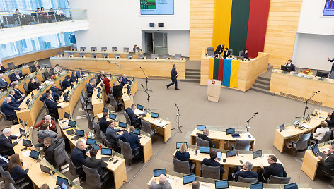 Seimas susirinko į neeilinę sesiją