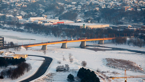 Kaunas ir jo apylinkės pro sraigtasparnio langą