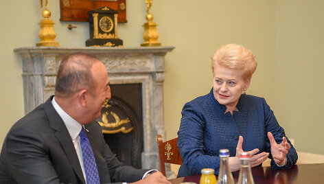 Prezidentė susitiko su Turkijos užsienio reikalų ministru Mevl&uuml;t &Ccedil;avuşoğlu