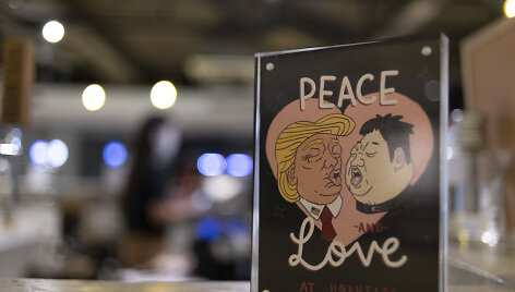Singapūre ruo&scaron;iamasi D.Trumpo ir Kim Jong Uno susitikimui