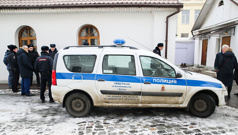Maskvoje vyras per pamaldas cerkvėje peiliu sužeidė du žmones