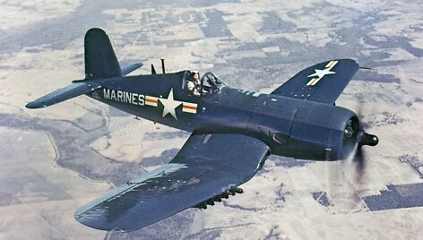 F4U Corsair lėktuvas