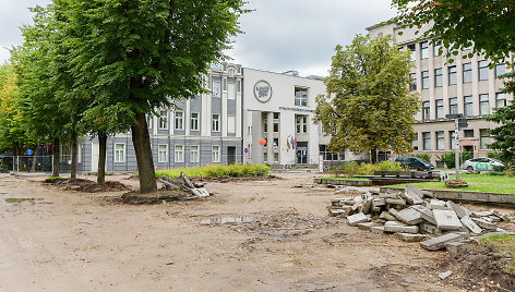 Atgimimui ruošiasi dar viena Kauno erdvė – prasidėjo Studentų skvero rekonstrukcija
