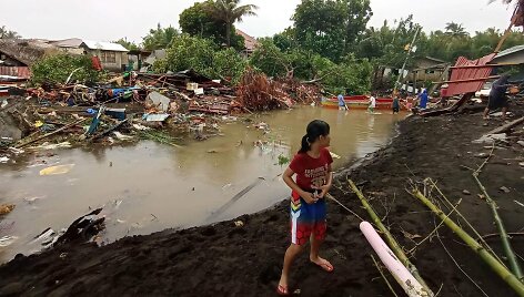Filipinų potvynių aukų skaičius pasiekė 51