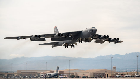 „Boeing B-52 Stratofortress“ bombonešis