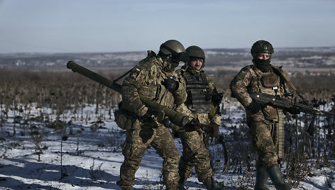 Rusijos pajėgos vykdo mirtiną puolimą, siekdamos proveržio rytuose