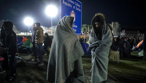 Migrantai Serbijoje prie Vengrijos sienos