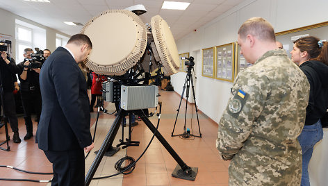 Ukrainiečiai kariai Kaune pradėjo mokytis naudoti akcijos metu įsigytus radarus