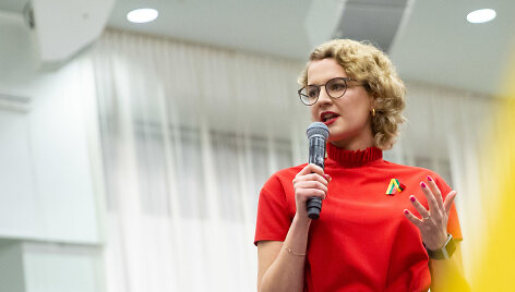 Au&scaron;rinė Armonaitė
