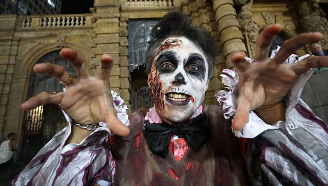 &bdquo;Flashmob'o&ldquo; pagal M.Jacksono &bdquo;Thriller&ldquo; dalyvis