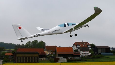 Saulės energija varomas lėktuvas &bdquo;SolarStratos&ldquo;