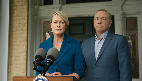 Kevinas Spacey ir Robin Wright seriale &bdquo;Kortų namelis&ldquo;