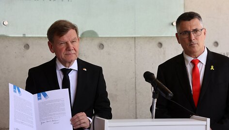 G. Saaras su J. Wadephuliu / GIL COHEN-MAGEN / AFP
