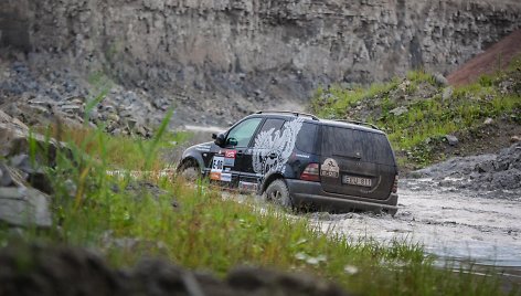 Prie Druskonio ežero finišavo šeštasis paeiliui bekelės maratonas „4x4 perimetras“