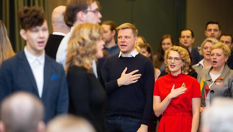 Remigijus &Scaron;ima&scaron;ius ir Au&scaron;rinė Armonaitė