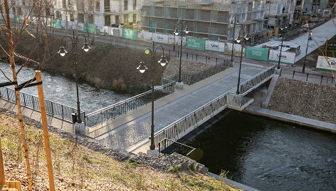 Vilniaus Užupio ir Paupio krantus sujungė naujas pėsčiųjų tiltas