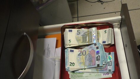 Gaminiais i&scaron; Azijos prekiaujančios parduotuvės savininkui parei&scaron;kė įtarimus nuslėpus beveik 700 tūkst. eurų pajamų