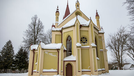 &Scaron;e&scaron;uolėlių &Scaron;vč. Mergelės Marijos, Visų malonių Tarpininkės, bažnyčia