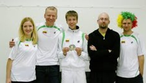 Simonas Pleikys i&scaron;kovojo terčiąją vietą pasaulio stalo ledo ritulio turnyro etape