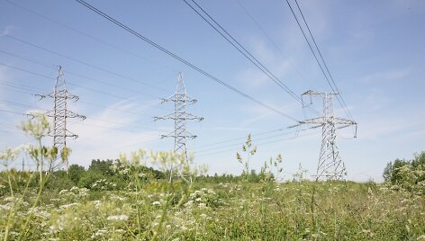 Auk&scaron;tos įtampos elektros linijos
