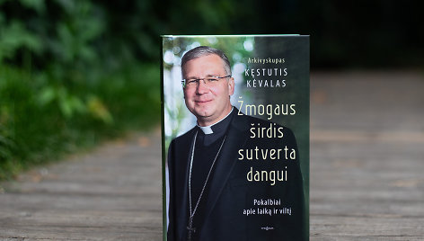 „Žmogaus širdis sutverta dangui“