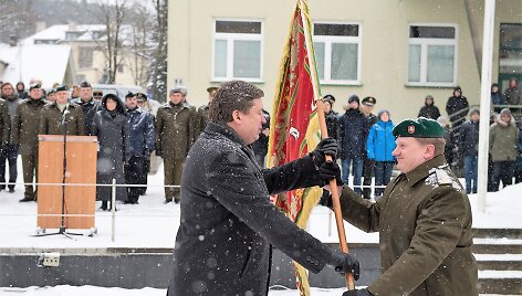 I&scaron;kilminga vėliavos perdavimo naujajam LKA vir&scaron;ininkui ceremonija