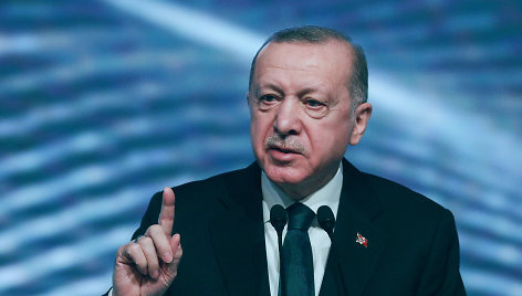Infliacijos kamuojama Turkija atsisako didinti bazines palūkanas