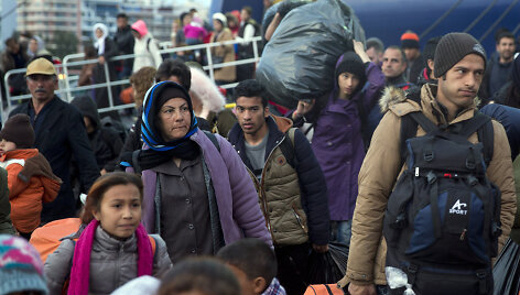 Pabėgėliai ir migrantai stovykloje Idomenyje