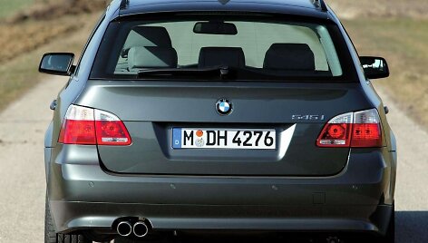 BMW 545i