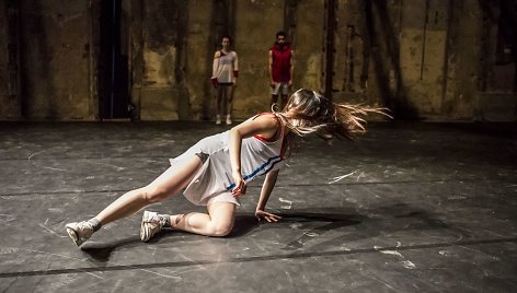 Kauno šokio teatro „Aura“ premjera – spektaklis „Tvisteris“