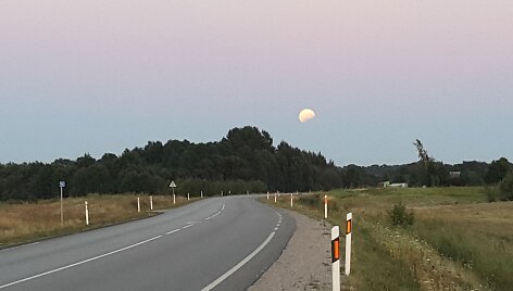 Dalinis Mėnulio užtemimas