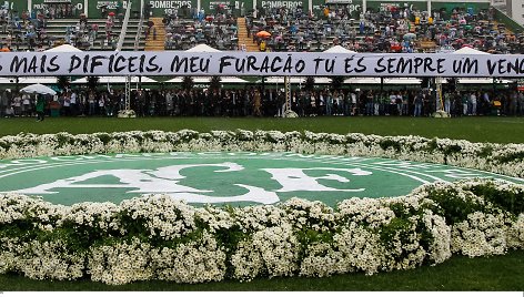 Žuvusių „Chapecoense“ futbolininkų laidotuvės