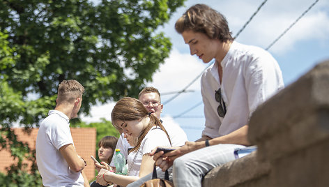 Abiturientai laikė lietuvių kalbos ir literatūros egzaminą