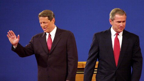 Alas Gore'o ir George'as W.Bushas