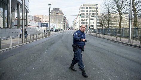 Briuselis po sprogdinimų oro uoste ir metro stotyje