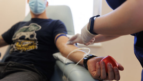 Neatlygintinai kraujo davę donorai gali pretenduoti į didesnes valstybines pensijas