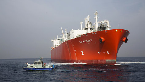 Suskystintas gamtines dujas gabenantis laivas