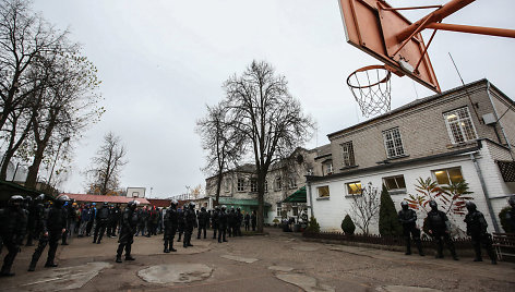 Kalinių perkėlimas Pravieniškių pataisos namuose