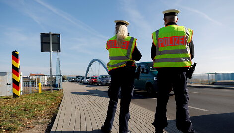 Vokietijos policija pasienyje su Lenkija