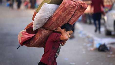 Palestiniečiai palieka šiaurinę Gazos Ruožo dalį