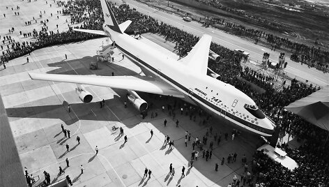 &bdquo;Boeing 747&ldquo; visuomenei pirmą kartą parodytas 1968 metais