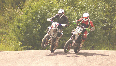 &bdquo;Supermoto&ldquo; varžybos Kačerginės &bdquo;Nemuno žiede&ldquo;