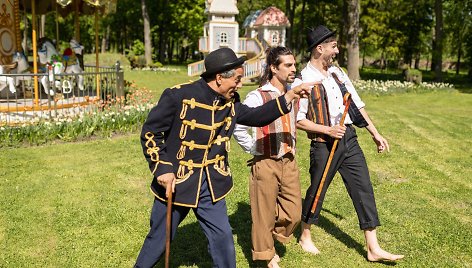 Gėlių, meno ir meilės festivalyje – tarptautinė  teatro ir cirko trupė bei kvapą gniaužiantys pasirodymai